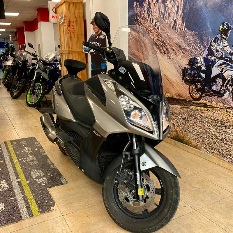 kymco-superdink-300